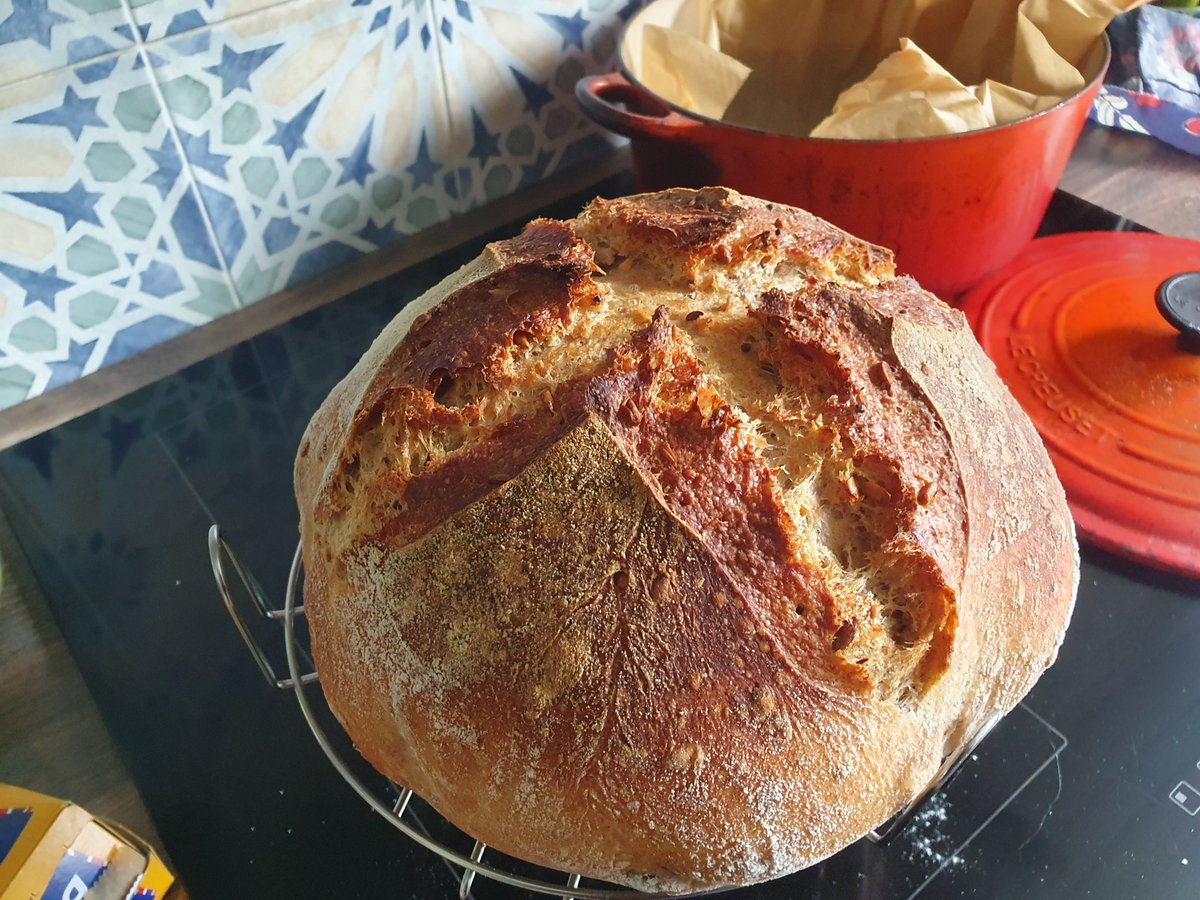 NABurkinshaw's tweet image. If you're not interested in bread you'd probably best mute me for the next few weeks tbh.
Seeded sourdough & rye.