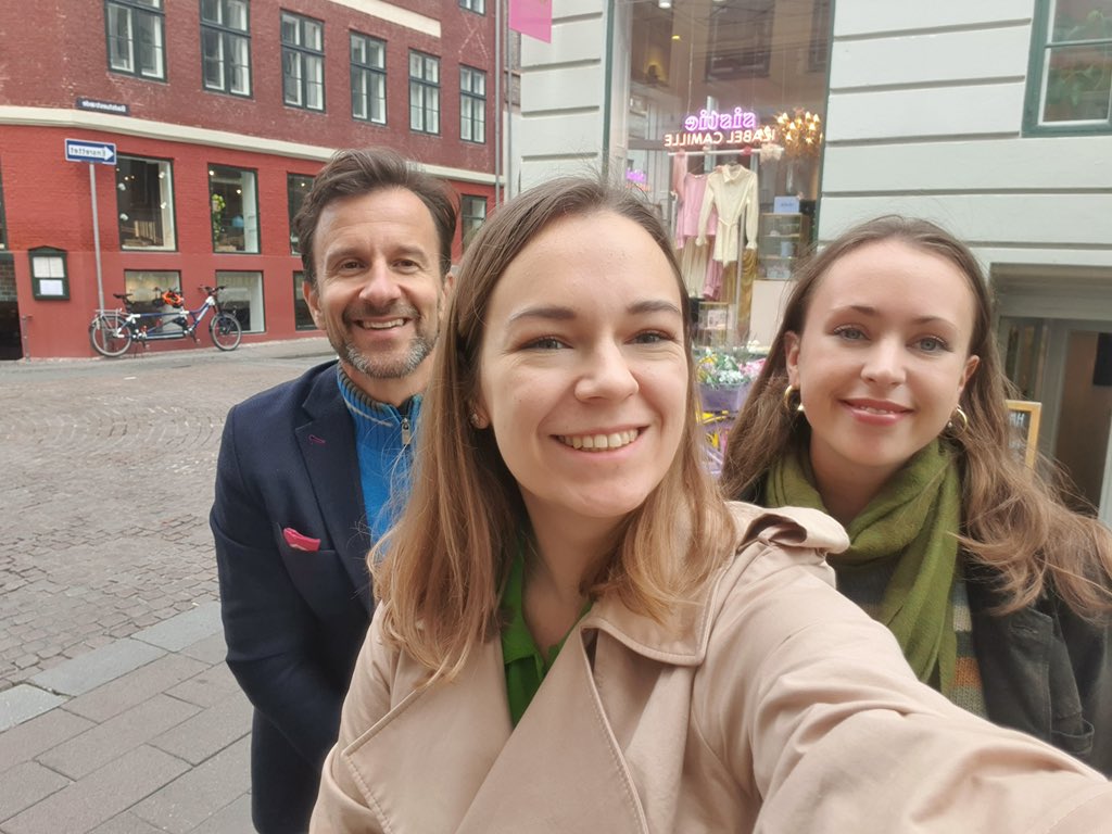 Yevheniia Fedotova🇺🇦 (@y_fedotova) on Twitter photo Just finished “The battle for #Taiwan “.
Super useful for all those who asks “when 🇨🇳 attacks Taiwan?”. Strategies described in this book is something I wish I paid attention before the 🇷🇺 invasion to 🇺🇦
Moreover,grateful for an opportunity to meet <a href="/jonasPplesner/">Jonas Parello-Plesner</a> back in 2022 ⬇️ Just finished “The battle for #Taiwan “.
Super useful for all those who asks “when 🇨🇳 attacks Taiwan?”. Strategies described in this book is something I wish I paid attention before the 🇷🇺 invasion to 🇺🇦
Moreover,grateful for an opportunity to meet <a href="/jonasPplesner/">Jonas Parello-Plesner</a> back in 2022 ⬇️