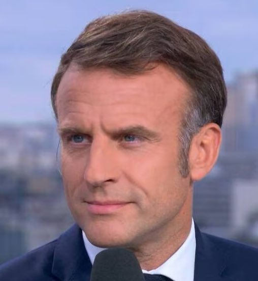 Brevesdepresse's tweet image. 🔴🇫🇷ALERTE - Record d’#impopularité historique : Emmanuel #Macron et
François #Bayrou forment le couple exécutif le plus rejeté de la Ve République (avec respectivement 19 % et 18 % de satisfaits). Au plus fort de la révolte des Gilets jaunes, le PR était tombé à 23%… (Ifop)