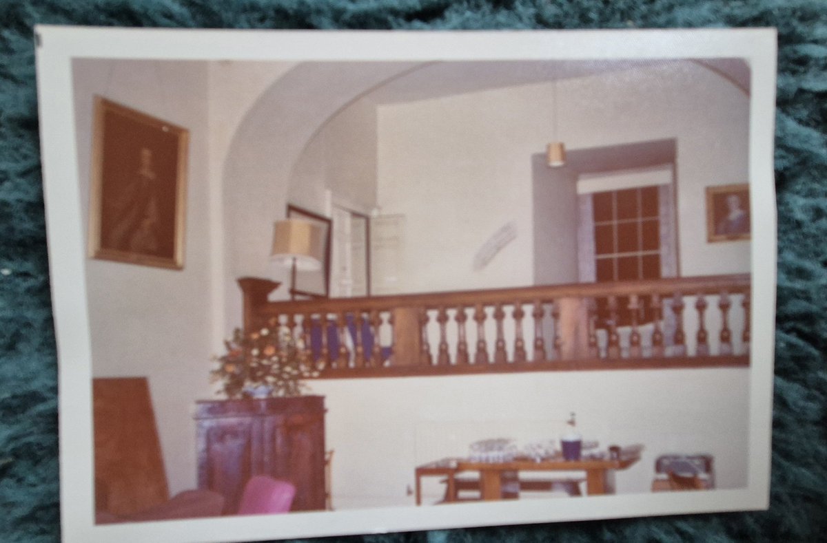 MarkYarksHopper's tweet image. From the Alan Roper files photos from a Ghost Club Investigation Farnham Castle 1974. L-R from back-Joyce Underwood,Alan Roper,Elizabeth Cox,Tony Broughall,Geoffrey Jordan,Peter Underwood,Wilfred Grenville,Grey.