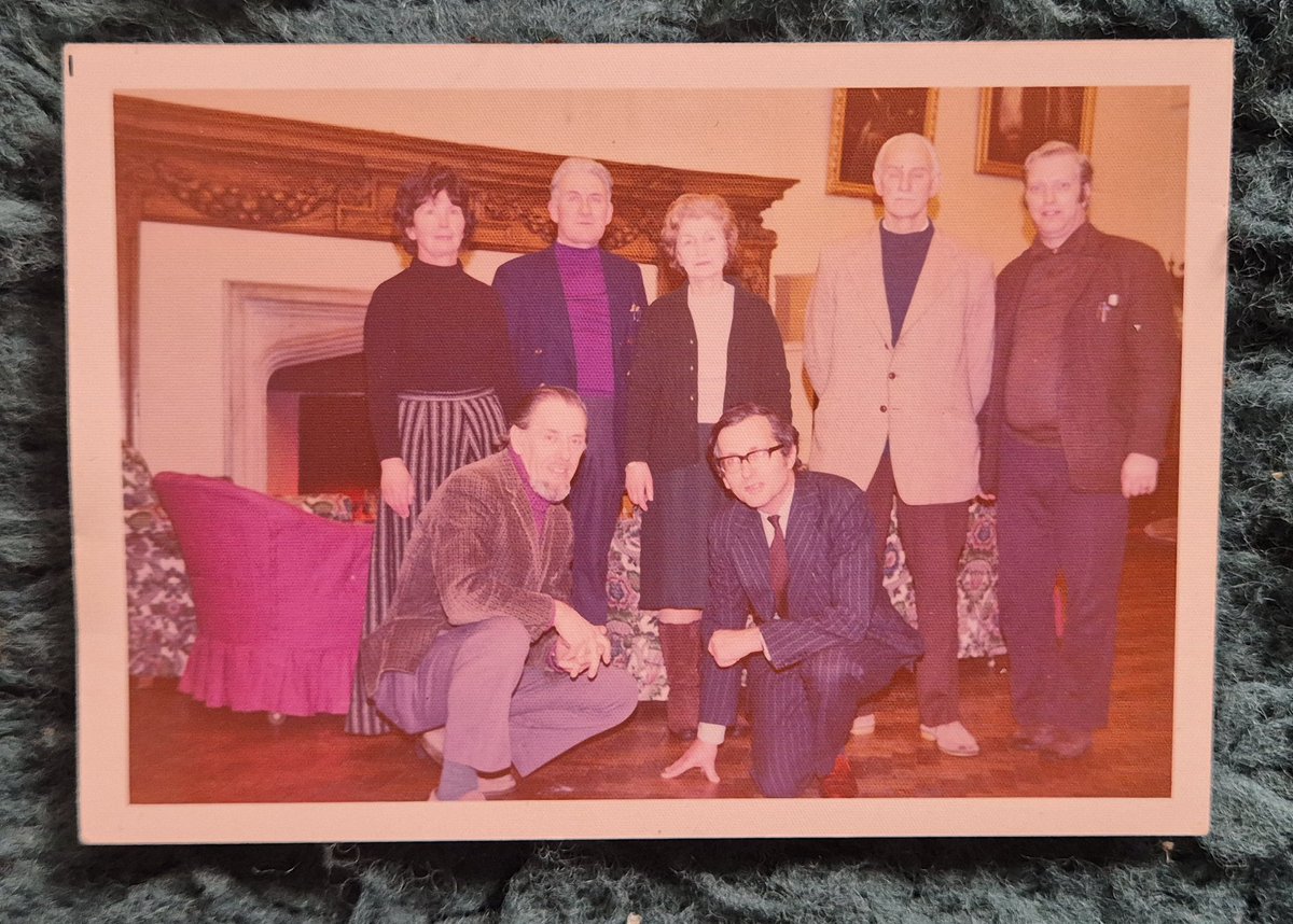 MarkYarksHopper's tweet image. From the Alan Roper files photos from a Ghost Club Investigation Farnham Castle 1974. L-R from back-Joyce Underwood,Alan Roper,Elizabeth Cox,Tony Broughall,Geoffrey Jordan,Peter Underwood,Wilfred Grenville,Grey.