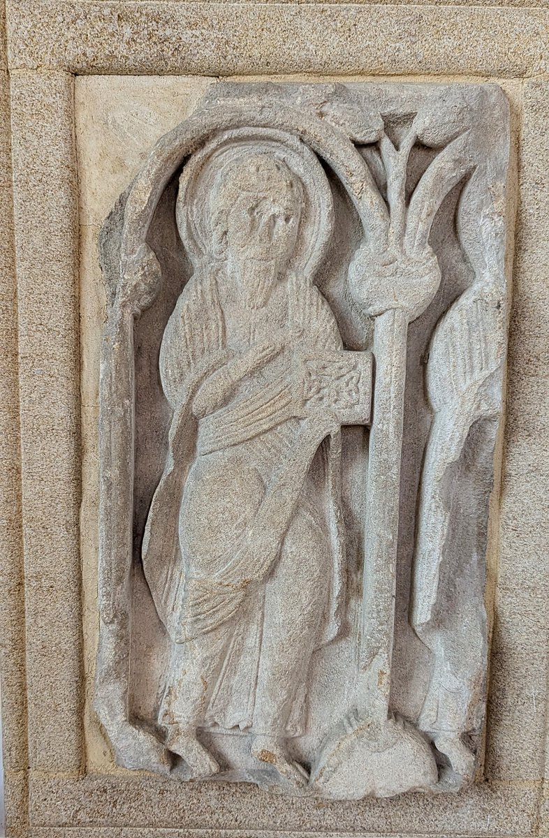 This stunning carving was found under the chancel floor at St Kyneburgha, Castor in 1928 and is assumed to have come from her shrine.   Dating from either the late 8th or early 9thC it's a wonderful thing to get so close to, the folds of cloth, his face..
#SundayStonework