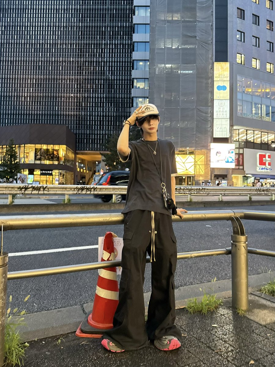 f5otu's tweet photo. 最近の服 https://t.co/JmScbklB28