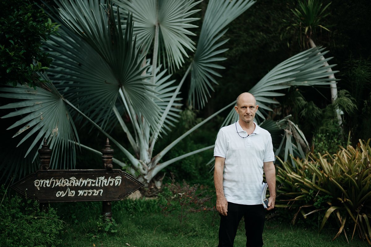 Video Interview with former Thai forest monk Robin Moore 🌴 - mailchi.mp/studybuddhism/…