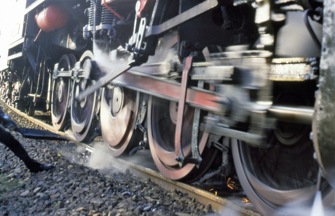 27.10.1987

Gestrandet in der Kurve vor Schlettau (Erzgebirge).