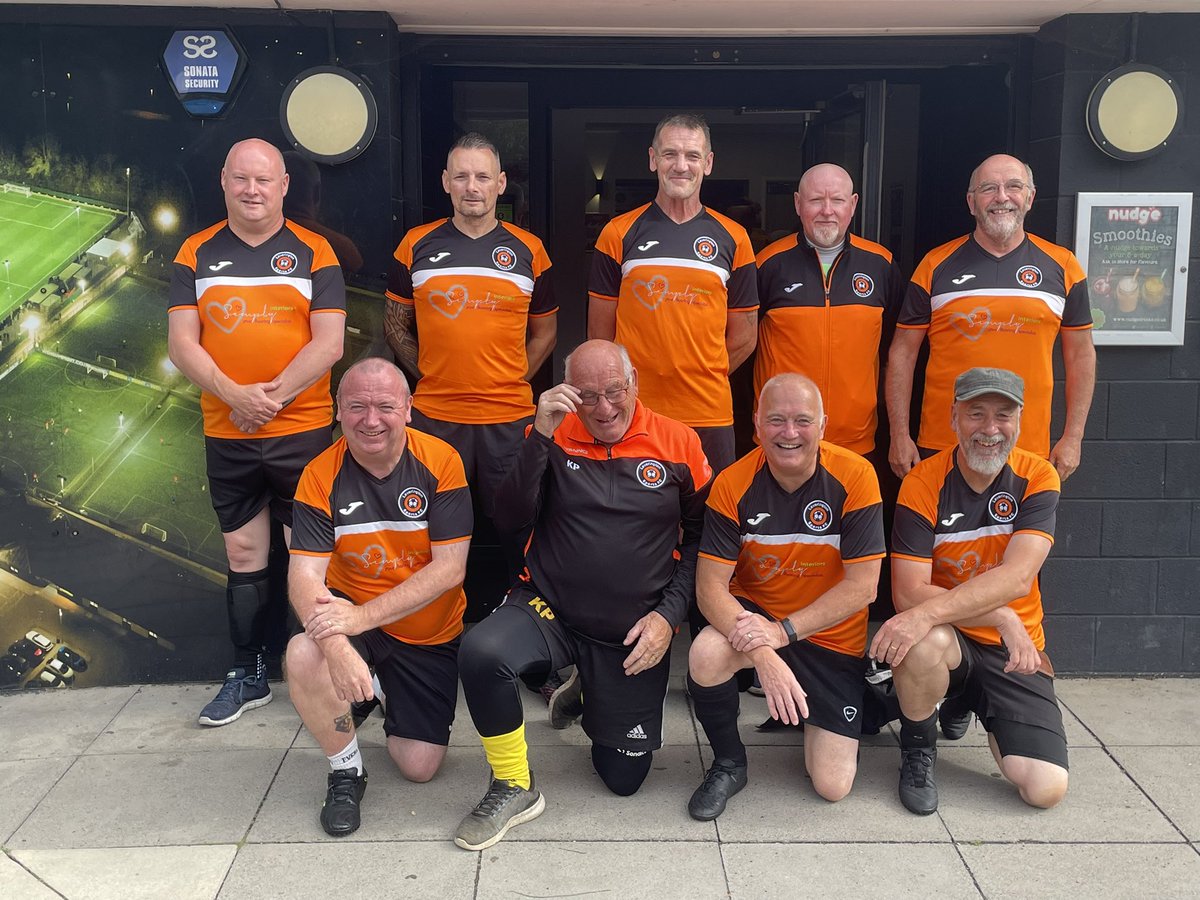 Our first arrivals Leverington Sports FC who have traveled from Wisbech 
Have a great day chaps 
#charitytournament 
#WalkingFootball