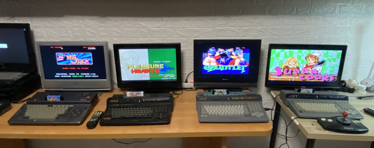 themsxlovers's tweet image. Hoy presentamos un encargo que se va a la otra parte del mundo !!
3x pleausure Hearts MSX2
2x Gauntlet MSX2
1x Bomb Jack MSX2
1x Súper Coooks MSX2
Amigo tu MSX va a sacar 🔥🔥🔥🔥