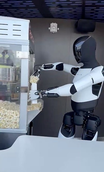 asianoppar's tweet image. People are gonna go to Tesla Diner, post it on social media, get more people to visit it, get amazed by Tesla Optimus and buy it when they finally become ready for public.
Tesla Optimus is gonna be a trillion dollar business... Easily! $TSLA