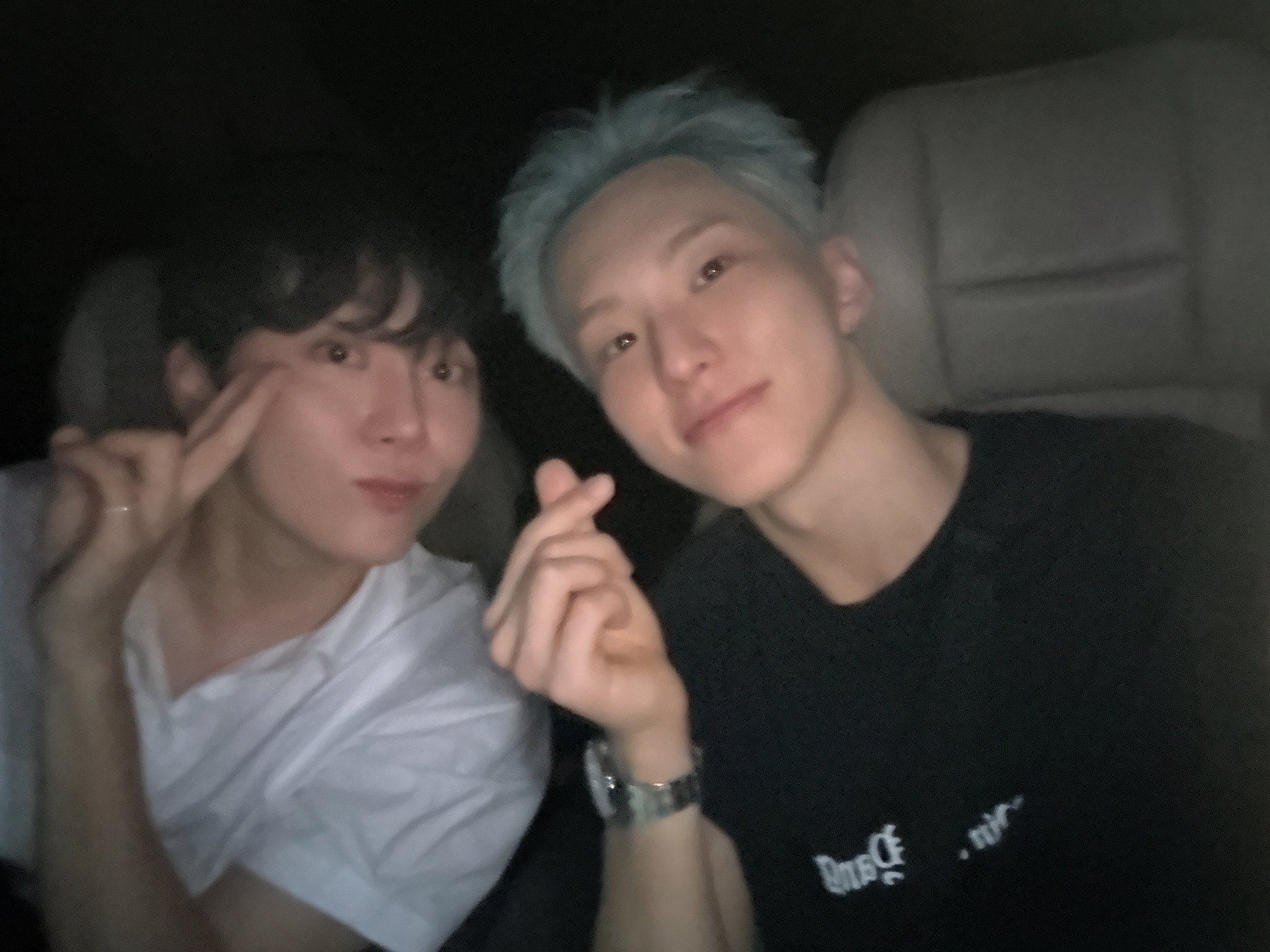 ☆韓国の人気☆【LUV IS TRUE】☆CH LIGHTNING GYMSAC.K☆ JhLo0618💫💫 on X: 