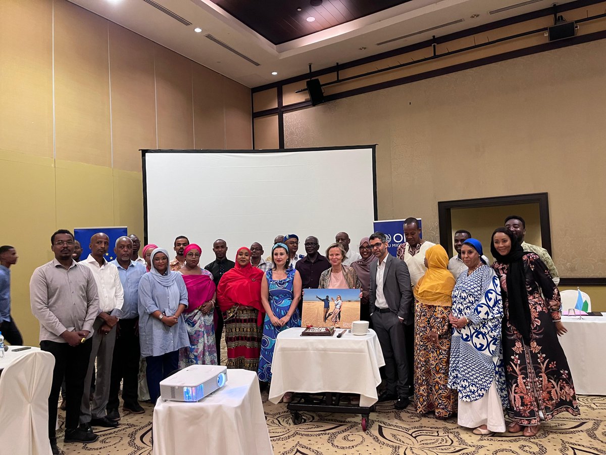 UEaDjibouti's tweet image. The multi-country GCM programme bids farewell to Dr Simona Schlede, Head of Cooperation & thanks her for her unwavering dedication & support to all EU-funded migration actions in DJ & the Horn of Africa. @UEaDjibouti @djiboutiiom @iomehsa @pacificotanja @celestinfranz @elenakinga