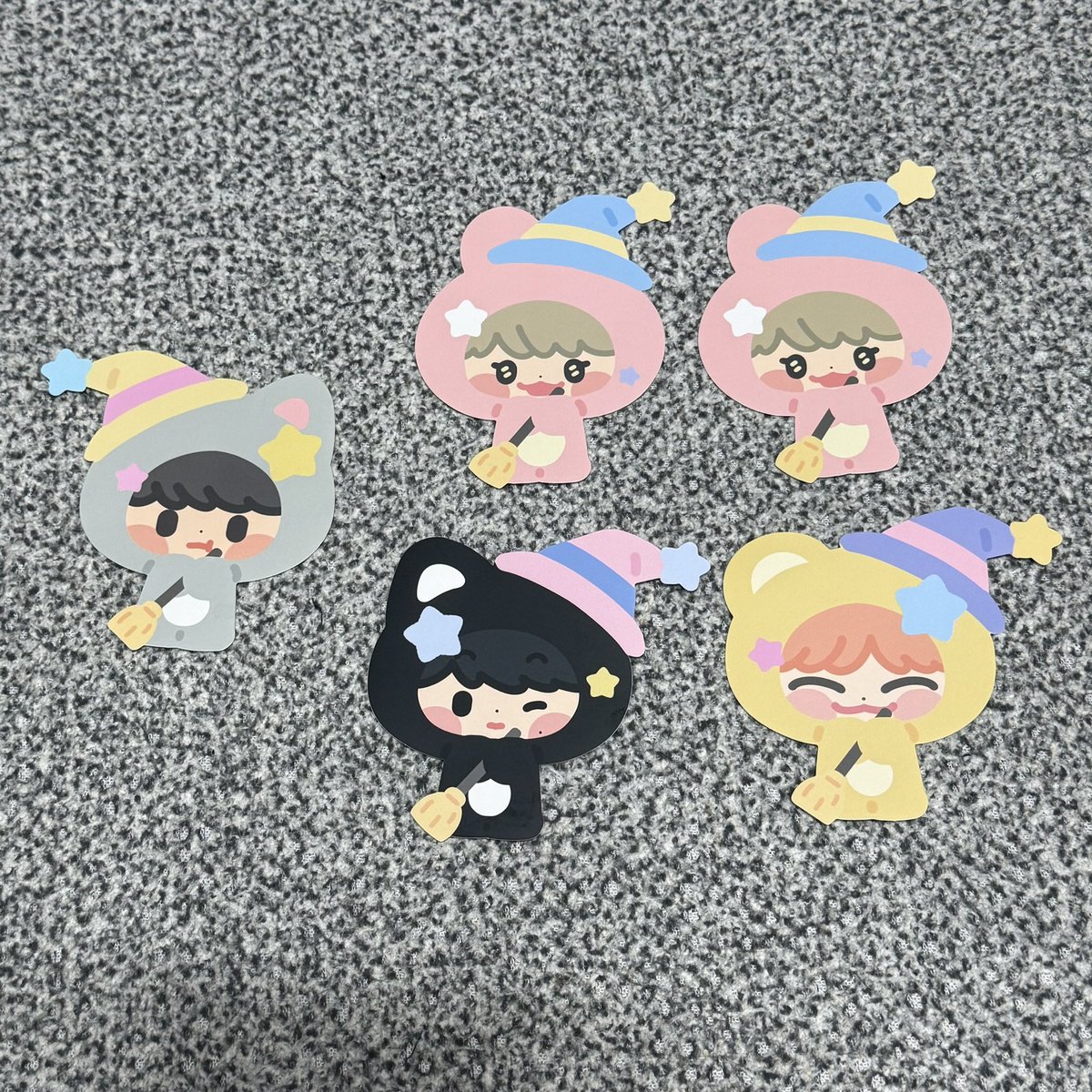 sultra66's tweet photo. 드림 왕스티커
모두 해찬이로 구합니다 ..
해찬 왕스티커로 구해요

nct dream 런쥔 재민 마크 천러 스티커 교환

https://t.co/xv52AyXCWd https://t.co/p6PhTpYafL