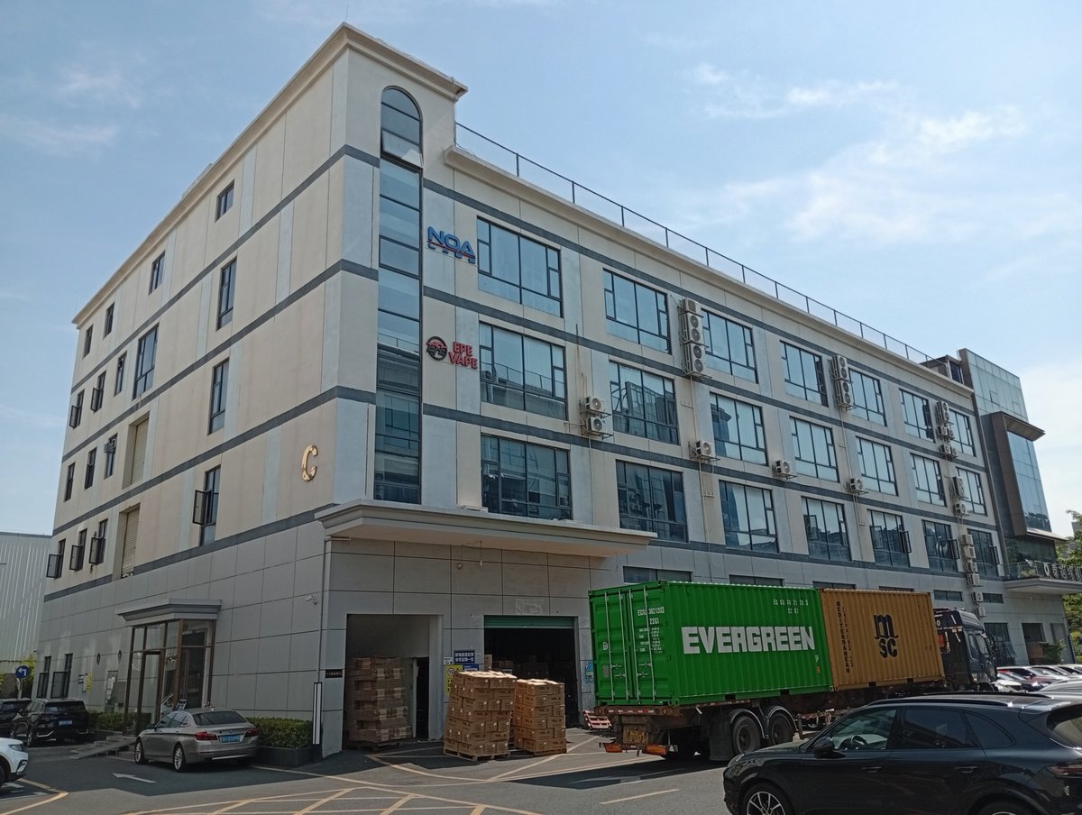 Another week, and another container leaves NOA. Or in this case, even two. To two of our clients in Germany and USA. It's good to see our businesses and those of our clients growing continuously year after year.
NOA-Labs.com | Smart-Prototyping.com