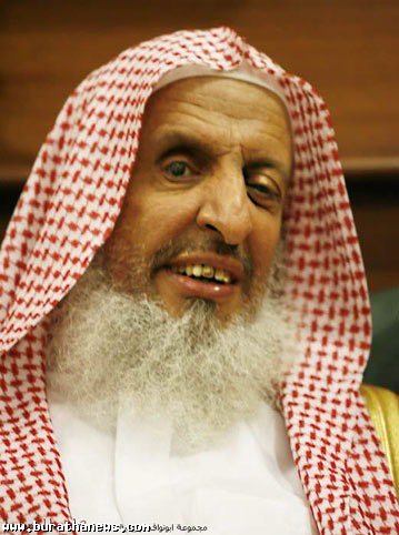 fakh29662's tweet image. ظلام وجوه #الوهابية لا يخفيه لحى!
تكلموا عن التوحيد ففرقوا الأمة، وعن السنة فابتدعوا، وعن السلف فخالفوا
قست قلوبهم كما قست عقولهم، فلا فهموا النقل ولا عقلوا العقل
دينهم غلظة في القول، وتكفير لمن خالفهم.
أي نور يرتجى من وجوه حجبتها غشاوة الجهل و #التعصب و الفهم السقيم؟