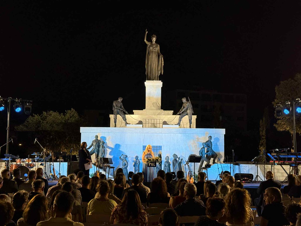 elenastavrouRep's tweet photo. 50+1 χρόνια τουρκικής κατοχής. 
Εμείς, η έφηβη γενιά του δίσεκτου 1974, μεγαλώσαμε και όπου νάναι και τα εγγόνια μας, η τρίτη γενιά, μεγαλώνει...
Η στρατηγική της Άγκυρας για απορρίζωση και αποξένωση μας  από τα καταληφθέντα εδάφη και εστίες μας- πιάνει τόπο,- όσο κι αν  πονάει. https://t.co/fHnlAEfCLA