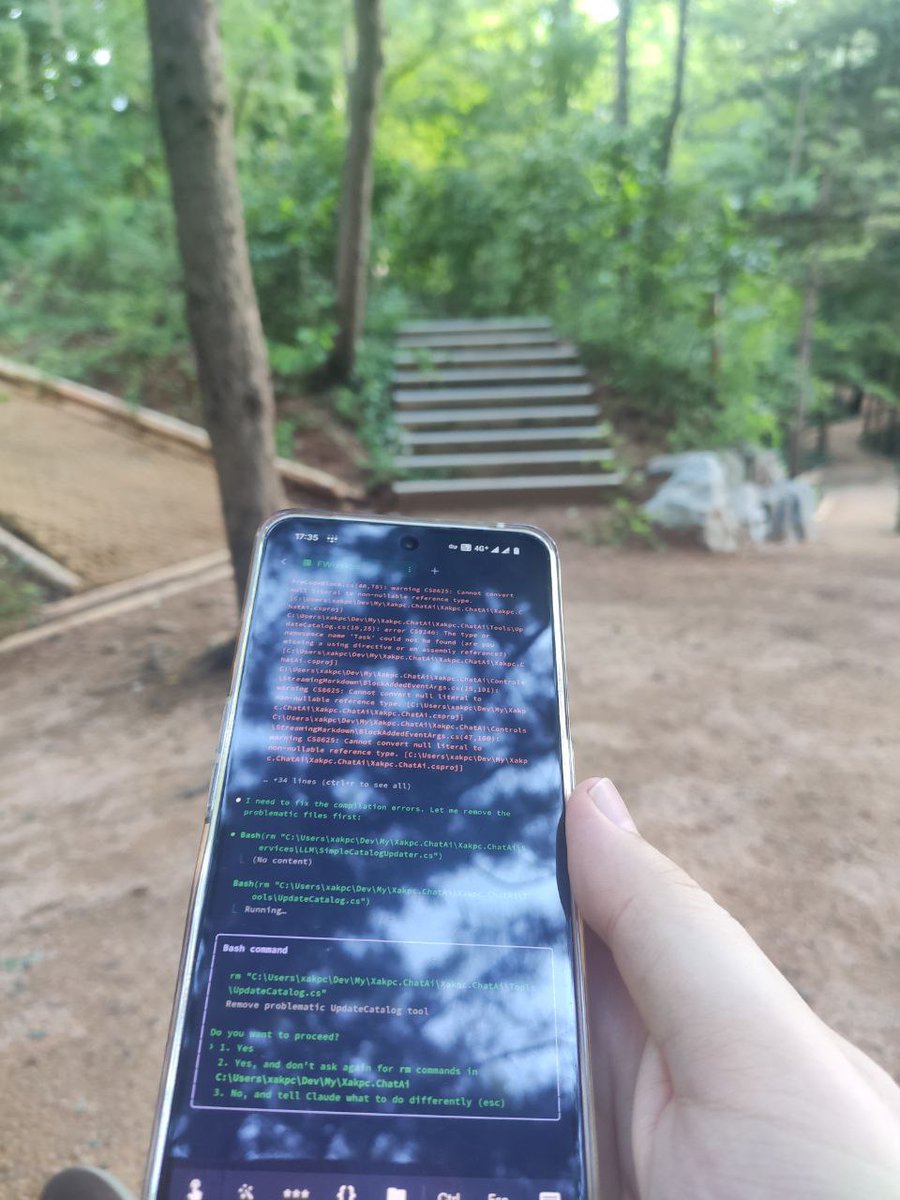 xakpc's tweet image. What's stopping you from coding like this?
(Except +35C, 80% humidity, mosquitoes, and inability to actually check what claude code generated)