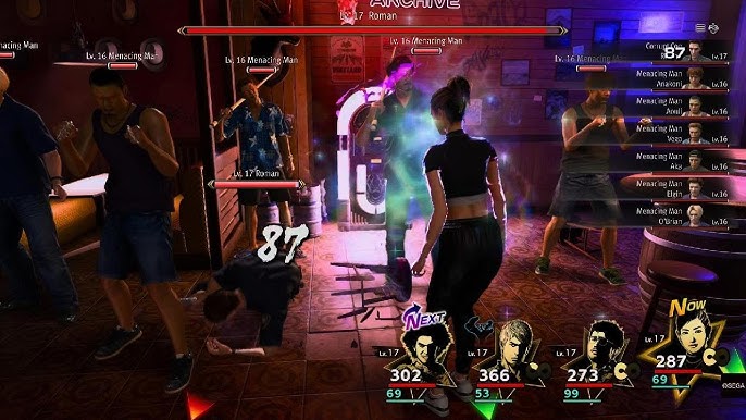 DailyLADChr's tweet image. In the Infinite Wealth demo you fight Roman alongside Chitose, yet in the full game she hasn't joined your party by that point!