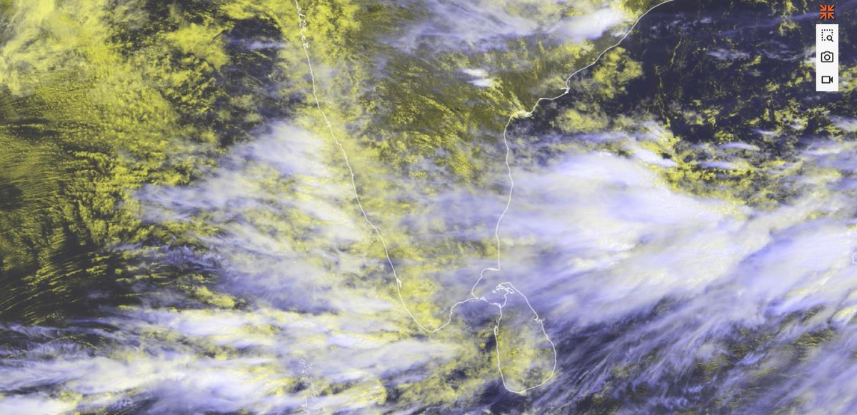 Severe bands parked off #Kerala &amp; #Karnataka coastline!! With UAC forming in Bay of Bengal, south west coast is hyperactive as LLJ is pumping vigorous amount of moisture. Need to keep an eye out for very heavy to extreme spell of rainfall happening in that belt over the next few