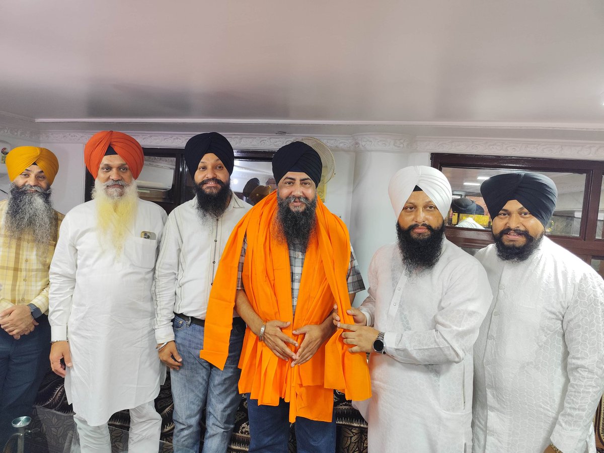 jagdipskahlon's tweet image. It is a privilege to welcome and honour Sardar Avtar Singh Teri Ji, esteemed Sikh leader & President of Gurdwara Sahib, Malaysia, during his visit to Delhi.
His exceptional leadership and selfless sewa during the challenging times of the COVID-19 pandemic played a vital role in…