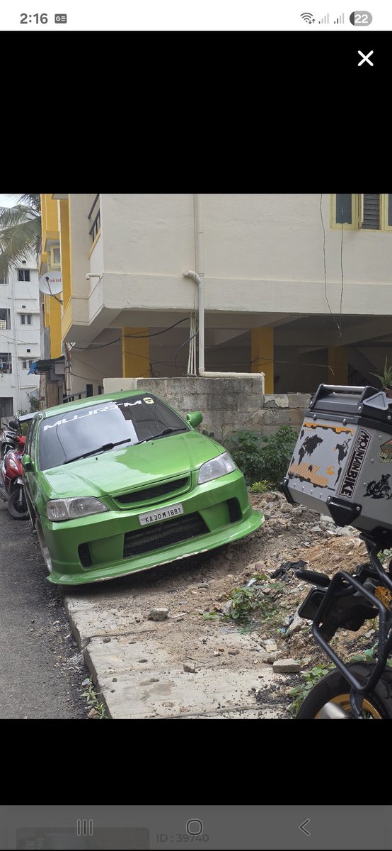 Siddharth_i's tweet photo. @halairporttrfps @blrcitytraffic @BlrCityPolice @blr There is a car parked on the foot path on the same road. https://t.co/DqEWokEluY