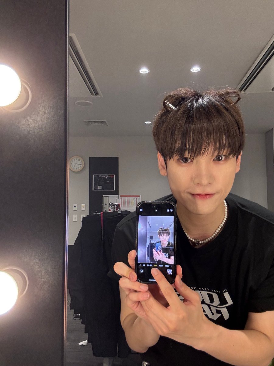SF9official's tweet image. 고양이귀😽
#SF9 #INSEONG