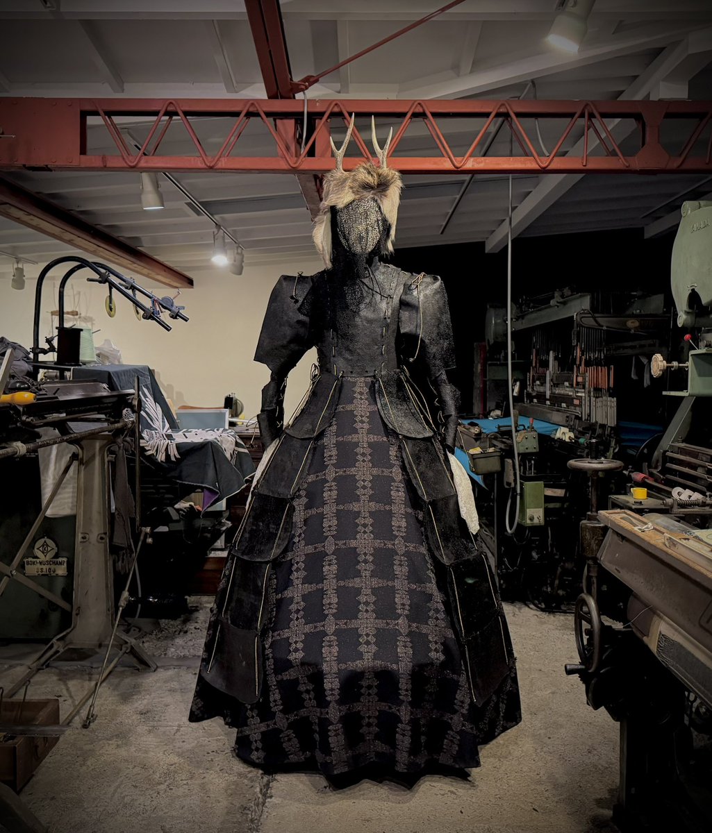 blnk_o's tweet image. 先日八王子の奥田染工場にてテキスタイル展示でドレスを展示しました