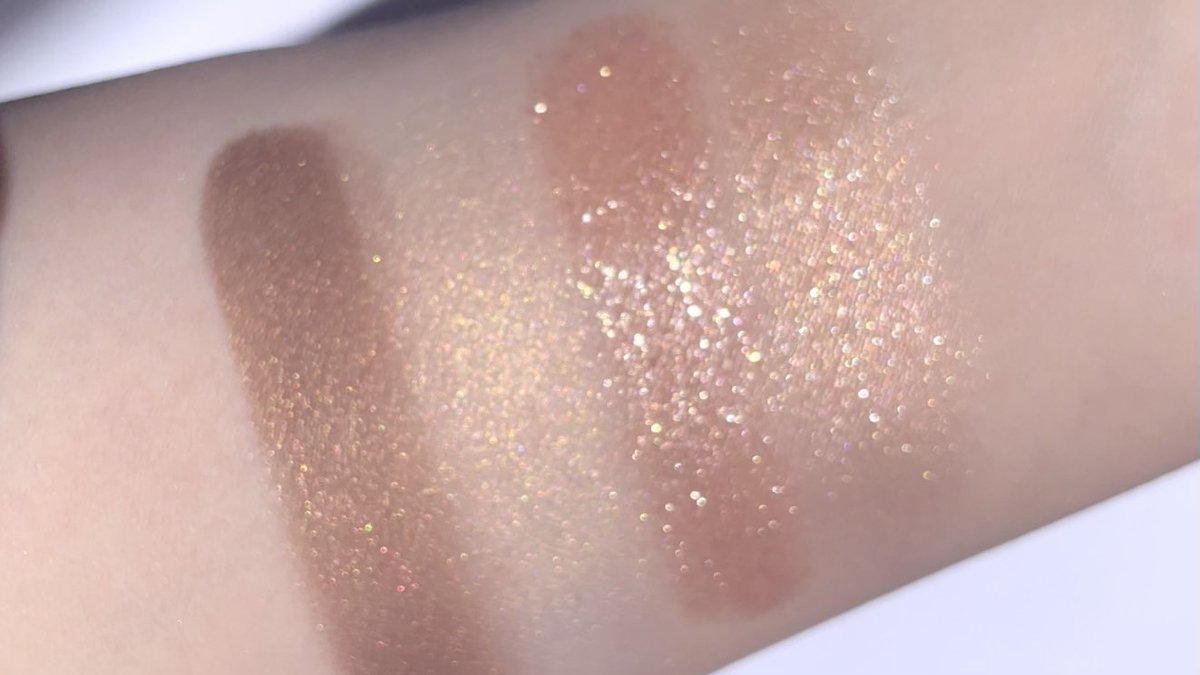 aibymakeupppp's tweet image. SUQQUの14夕琥箔の美しさは悶絶級でした。しっかり色が発色するってより血色感となってまぶたに溶け込むから使いやすくて最高。