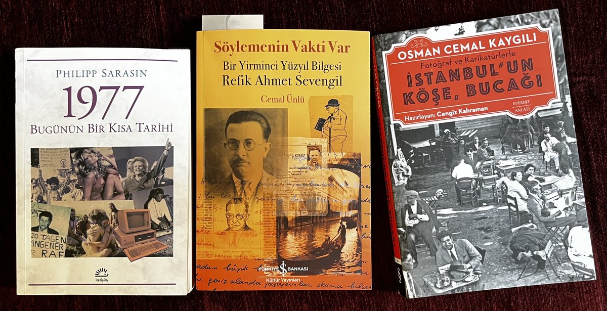 deryabengi's tweet image. Yakıcı gündemin ortasında kaçamak başucu kitapları:
- Bugünleri yankılayan bir yılın olgusal ve düşünsel portresi (1977)
- Edebiyattan tiyatroya bir kültür bilgesi (Sevengil)
- 1930’lardan bol resimli şehir, sokak ve insan manzaraları (Kaygılı)