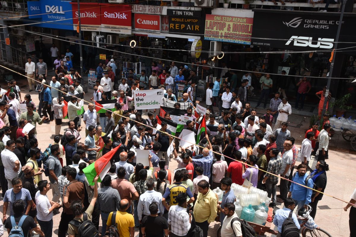 What is particularly disturbing is the role of the police who saw us as the enemy &amp; then feared the very mob that they had failed to dismiss. They kept reminding us to move because we were assembling in large numbers but they feared the mob their back was facing by the end of it