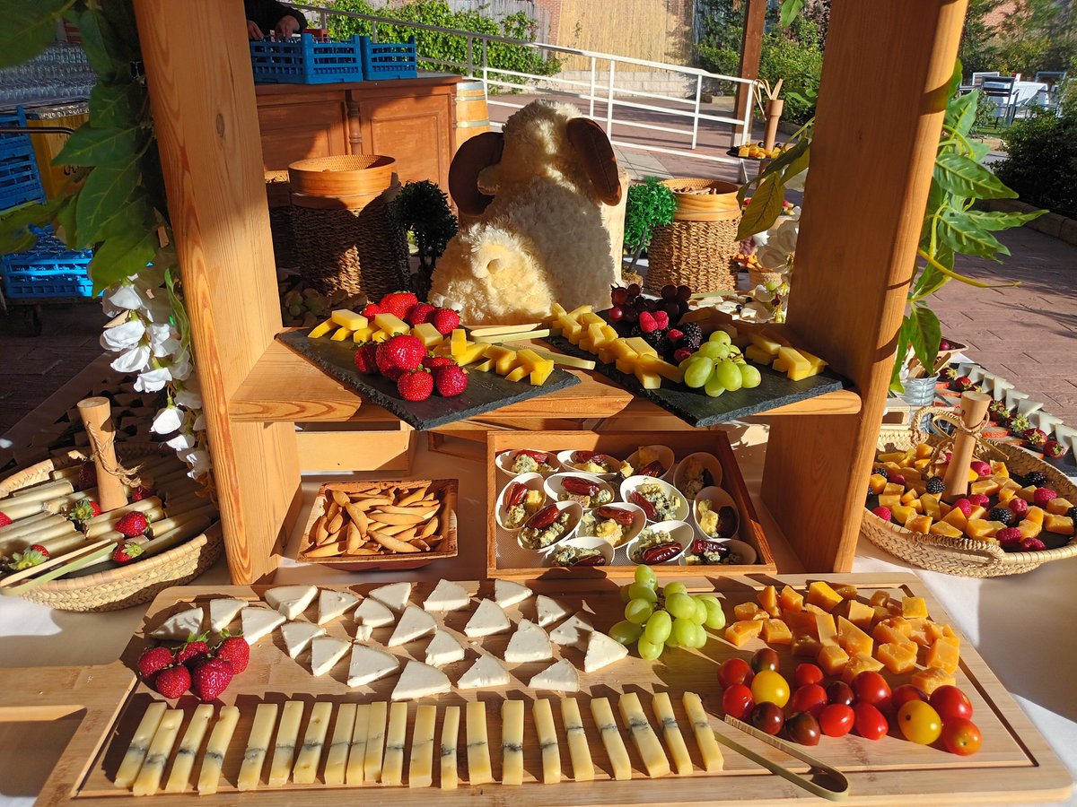 quesosJUAN's tweet image. Tardes de #verano, #bodas y #eventos con mucho #quesodeverdad de #LosQuesosdeaJuan, este #findesemana en #fincapuentesmediana de #HornillosdeEresma, #VilladelasFerias y #sanroque en #MedinadelCampo