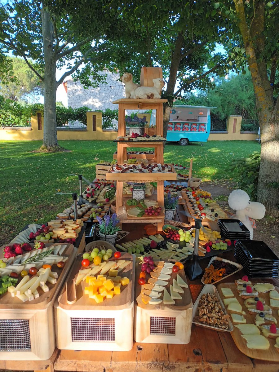 quesosJUAN's tweet image. Tardes de #verano, #bodas y #eventos con mucho #quesodeverdad de #LosQuesosdeaJuan, este #findesemana en #fincapuentesmediana de #HornillosdeEresma, #VilladelasFerias y #sanroque en #MedinadelCampo