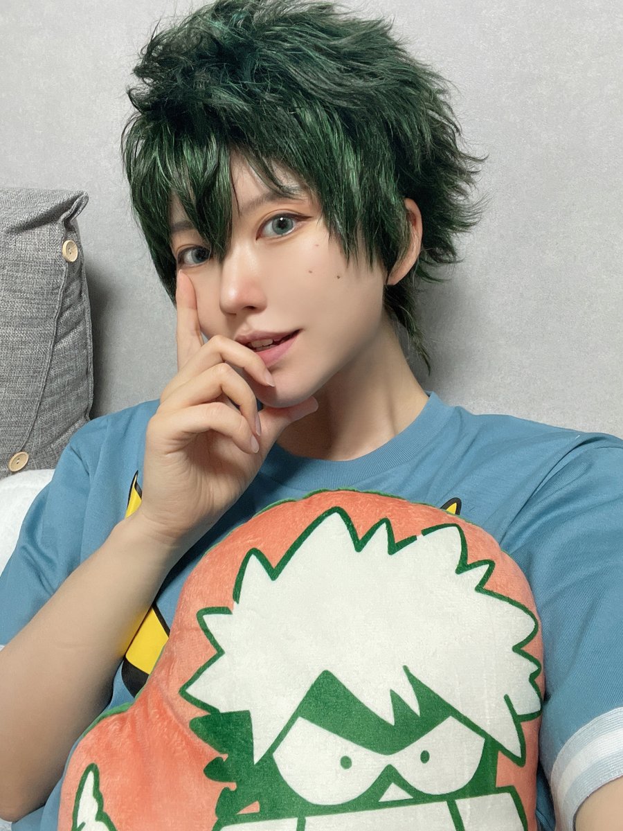 데쿠 집코 
라고 말하고 원화전에서 산거 자랑하는 수준