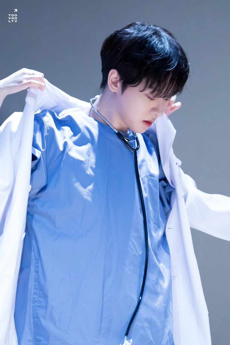 250719 프롬 팬싸인회 #이태빈 #LEETAEVIN
 
선생님 회진 도실 시간이에요