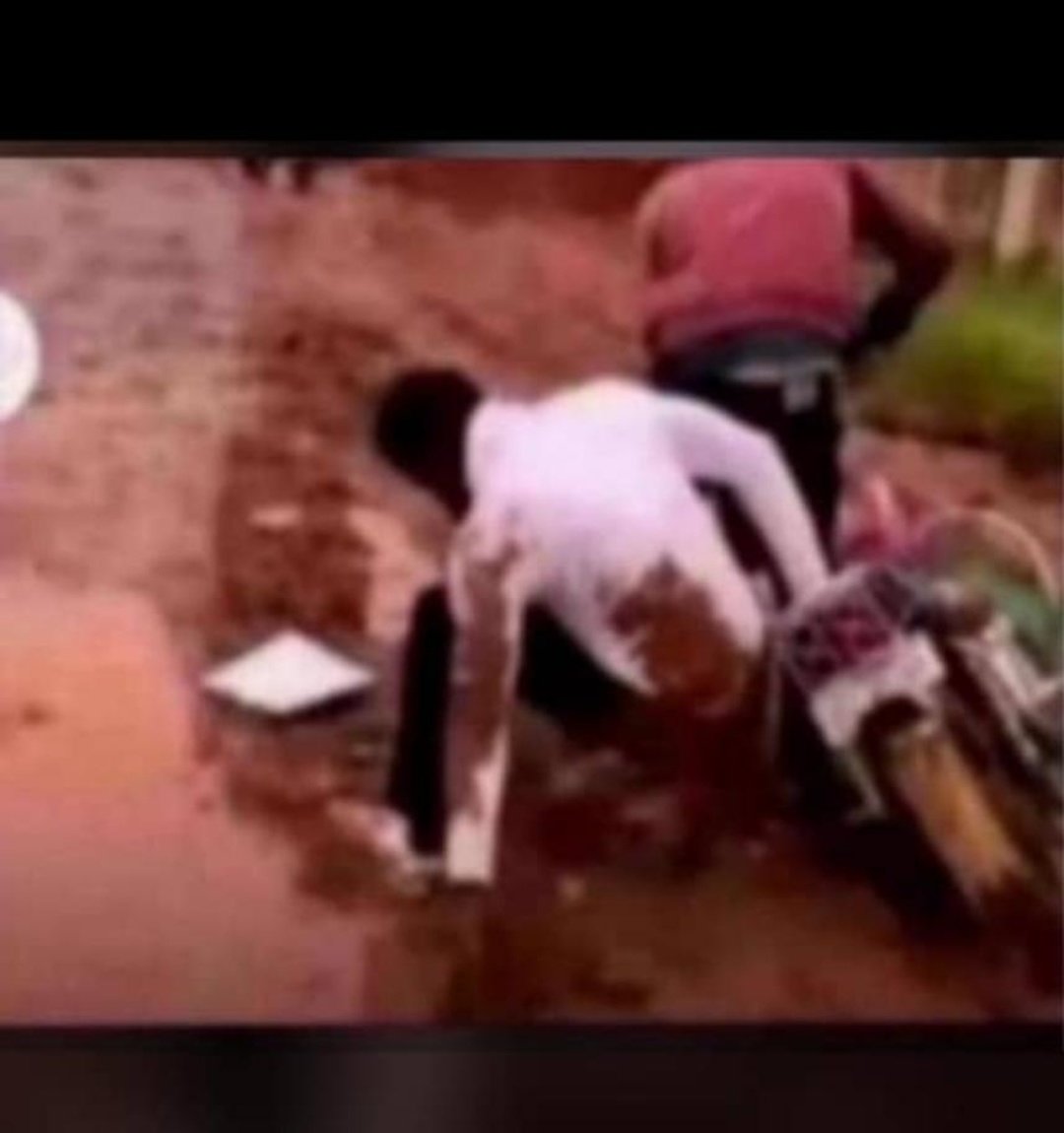 Mozkoh1's tweet image. The devil is a liar, I must go church today 🥺
#lakaka