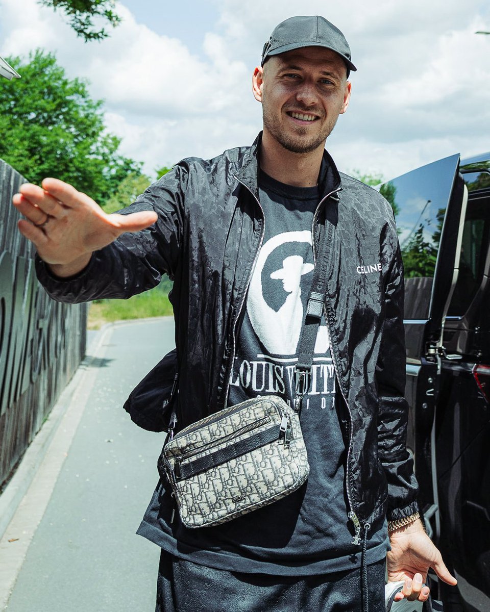 DFB_Team_EN's tweet image. Have a great birthday, Waldi! ππ₯³
πΈ DFB/Philipp Reinhard
