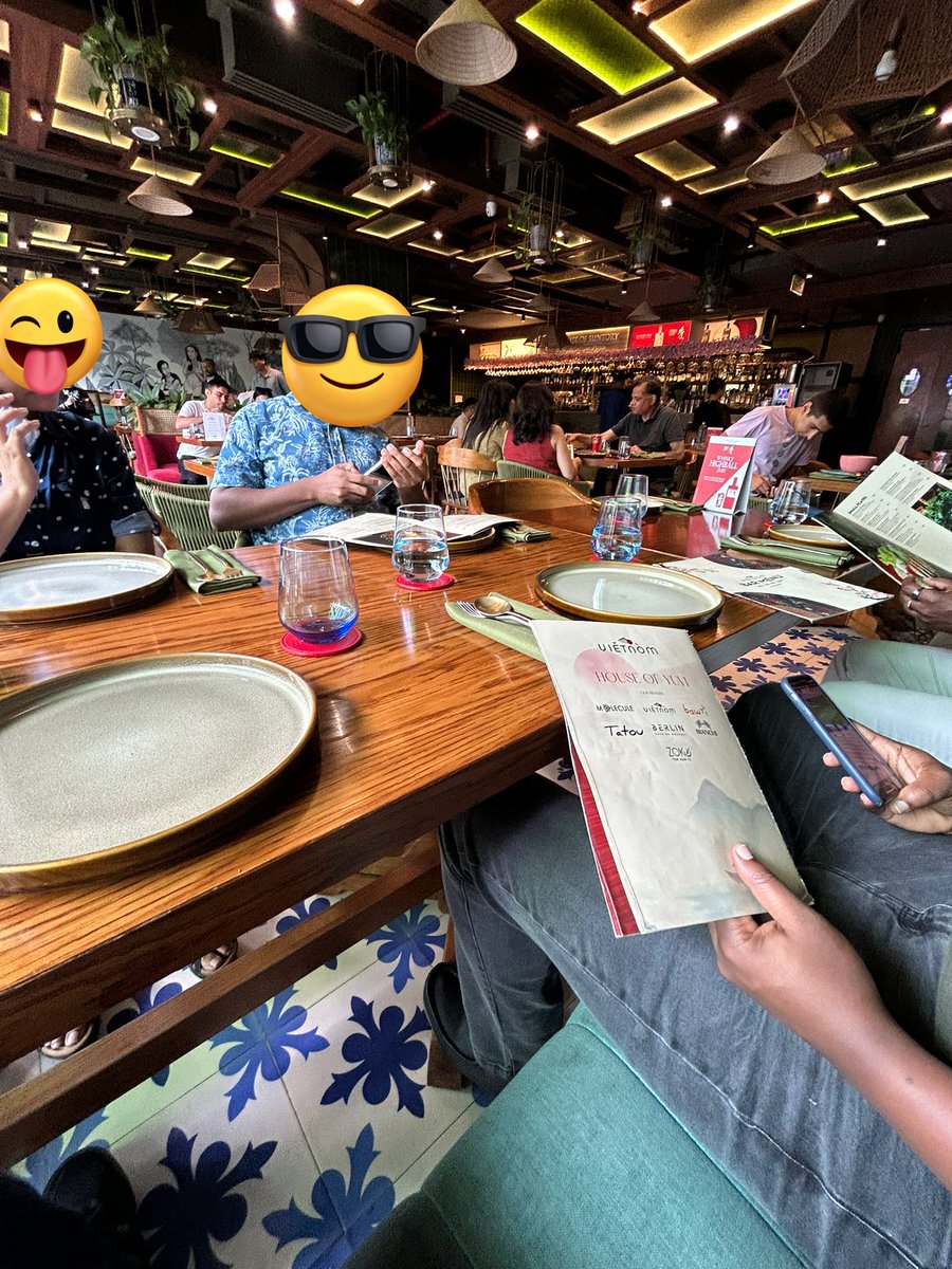 ganjaaaaa's tweet image. プールパーティーで仲良くなったトリニダード・トバゴ、ガイアナ、ジャマイカ人達とベトナム料理食べに来た。インターナショナル過ぎるw ジャークチキンと京都のレゲエクラブの話したら喜んでたw
こんな景色のインドもあるんやで😛
