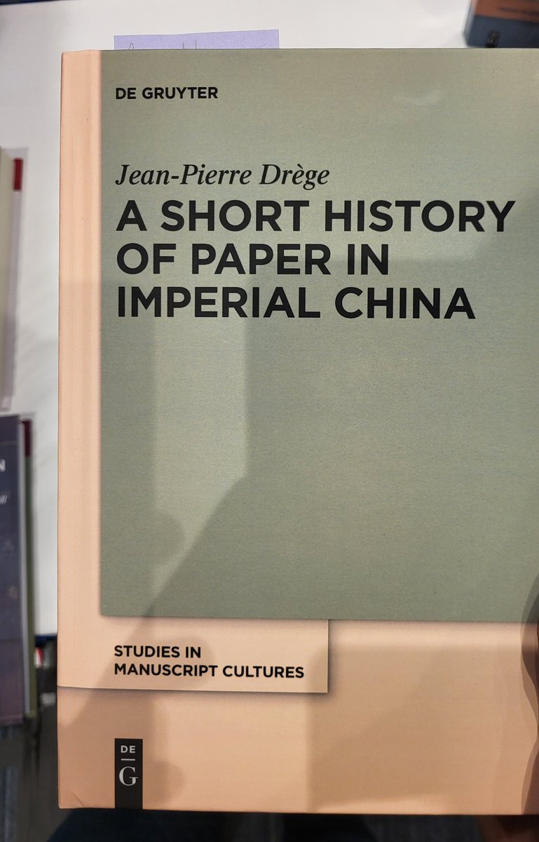 A series of interesting new books I saw at the book exhibit of #AAS2025 in #Columbus (1): Jean-Pierre Drège, A Short History of Paper in Imperial China. De Gruyter.
#books #chinesehistory #chineseculture #chinesestudies #conference #sinology
