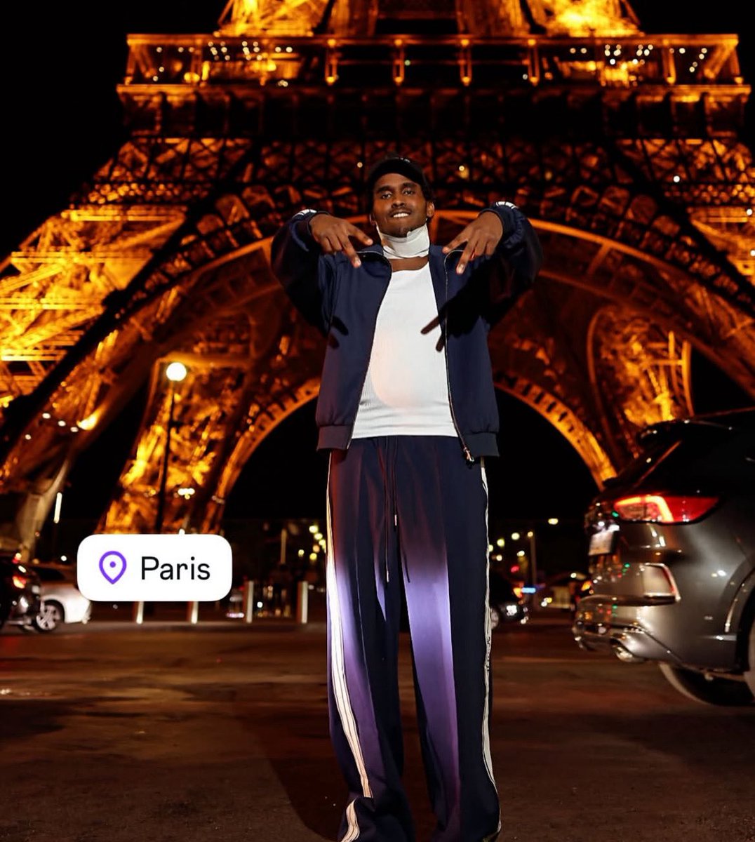ve_ldn's tweet image. Drake affiliate Top5 is now in Paris after getting stabbed in London. He allegedly had to get surger.