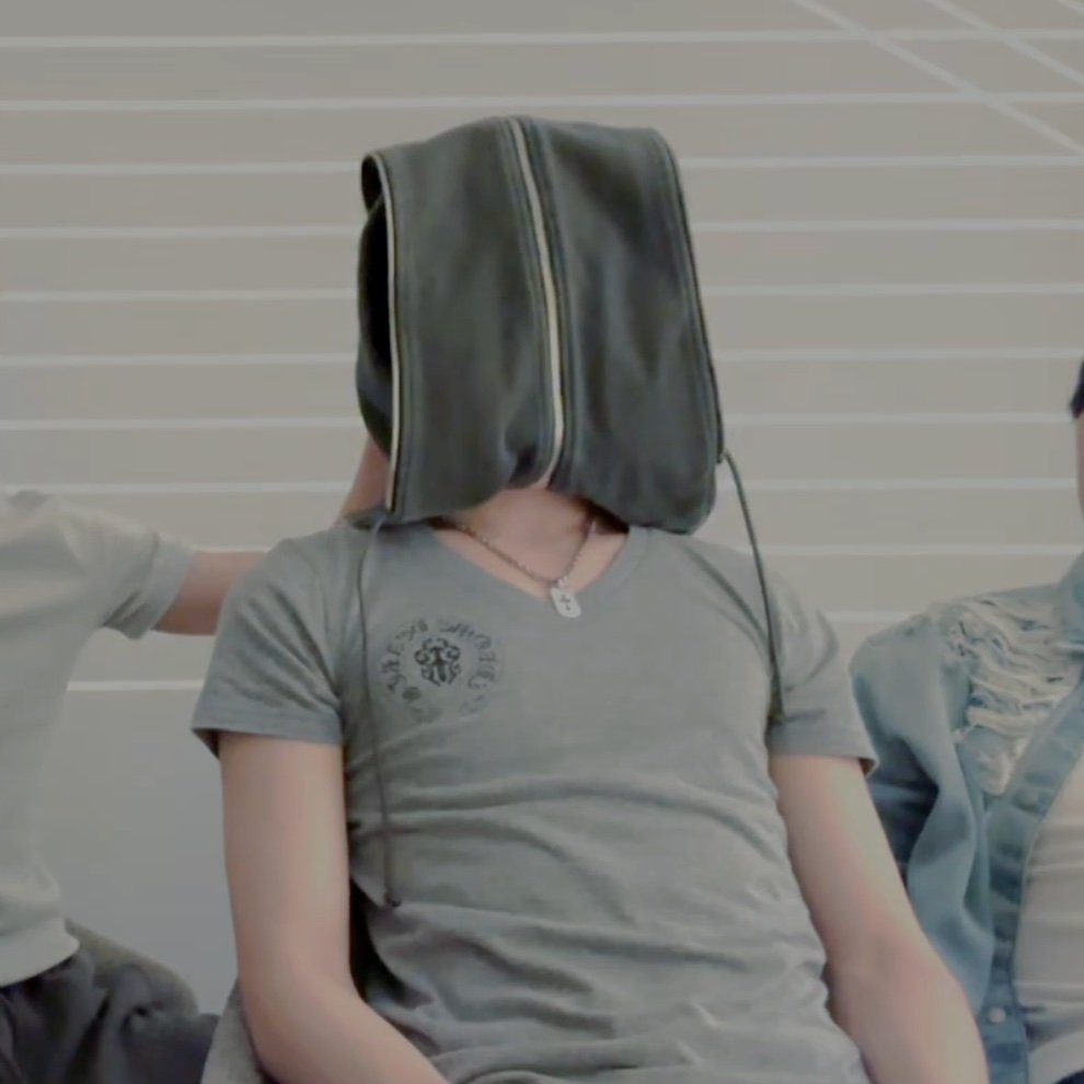 yisyangwang's tweet image. Hi, guys.