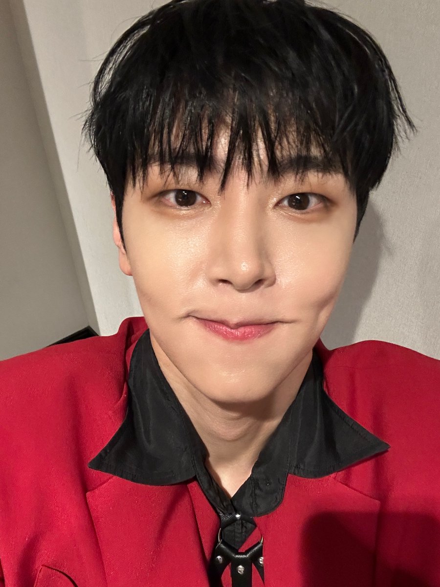SF9_official_jp's tweet image. /
#ジェユン から
写真とメッセージが到着しました!!🤳💚
\
東京!!! 最後の公演だけ残りました!!!
最後までFANTASYの皆さんと楽しみます!! いくぞ!!!
-王子様-
#SF9 #JAEYOON #재윤 #LOVE_RACE