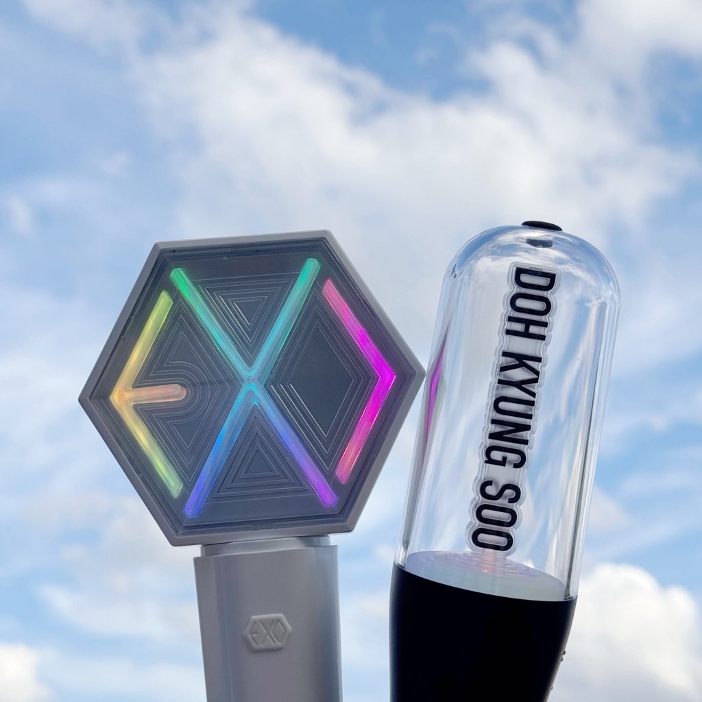 best_in_seoul's tweet photo. 🌈☁️✨

#도경수_서울막콘_DOit
#DOitinSeoul_Day2
#ASIACONCERT_DOit https://t.co/R0KqUcw0jE