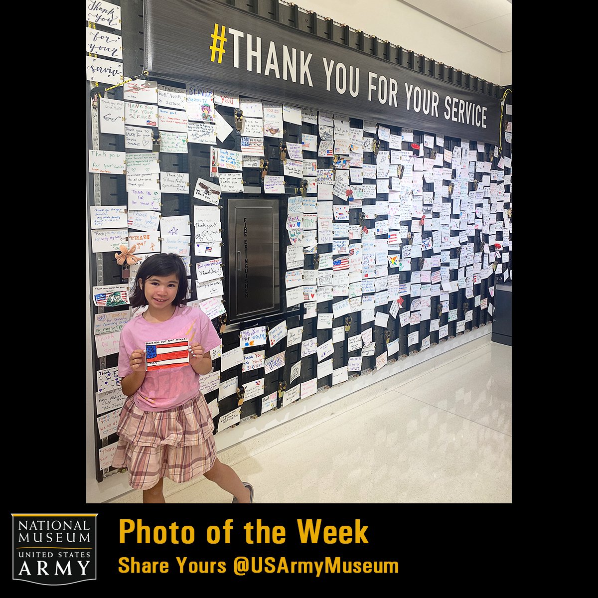USArmyMuseum's tweet image. While at the Museum, this young visitor was inspired to color a picture of an American flag to thank Soldiers for their service. Her note is now hanging on the “Thank You for Your Service” display in the Museum Store.
Plan your visit today! thenmusa.org/visit