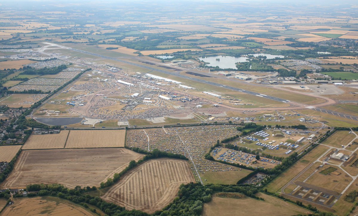 airtattoo's tweet image. Welcome to day three of #RIAT25!
We’ve got a fantastic flying display lined up and plenty to explore on the ground for our third and final day - we can't believe how quick it's gone! Let's make it a good one! 🤩✈️