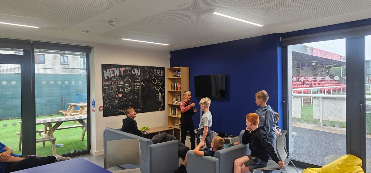 Spartans_CF's tweet image. This week's Sat Lunch Club explored the impact of accusations, truth and lies through a fun game.
#hereforgood
#youthworkmatters