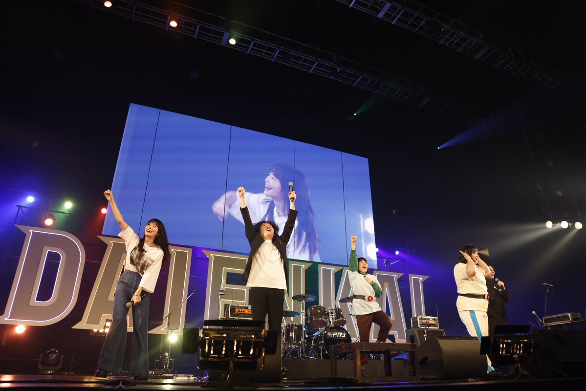 Chittiii_BiSH's tweet image. ぜったいに成功させようね〜
できました。できました。
ガクテンソク殿とヨネダ2000様に
挟まれるしあわせなわたくし