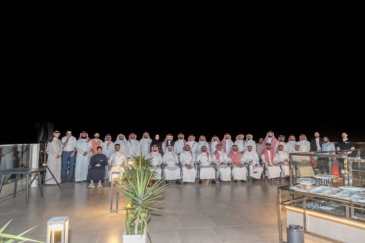 د. ناصر العَسيري - جراحة الوجه والفكين (@nasseromfs) on Twitter photo ️ 🎙️تشرفت بكوني من المتحدثين في مؤتمر
🔹 Advances in Orthodontics & Craniofacial Aesthetics
سعدت بالمشاركة وبلقاء الزملاء، والشكر للتنظيم والحضور الجميل.
<a href="/SaudiOrthodent/">الجمعية السعودية لتقويم الأسنان</a> ️ 🎙️تشرفت بكوني من المتحدثين في مؤتمر
🔹 Advances in Orthodontics & Craniofacial Aesthetics
سعدت بالمشاركة وبلقاء الزملاء، والشكر للتنظيم والحضور الجميل.
<a href="/SaudiOrthodent/">الجمعية السعودية لتقويم الأسنان</a>