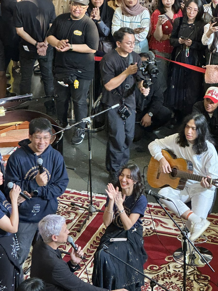 Putri H. Raditya tweet media