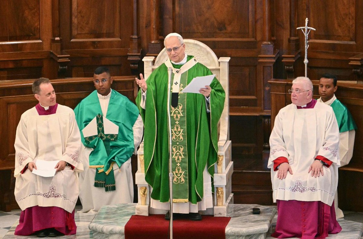 silerenonpossum's tweet image. Albano. Leo XIV: Free time, time for the other – the discreet path to peace
Pope Leo XIV returned to the suburbicarian diocese that had been symbolically entrusted to him before his election. He presided over Holy Mass at the Cathedral of San Pancrazio, inviting everyone to turn…