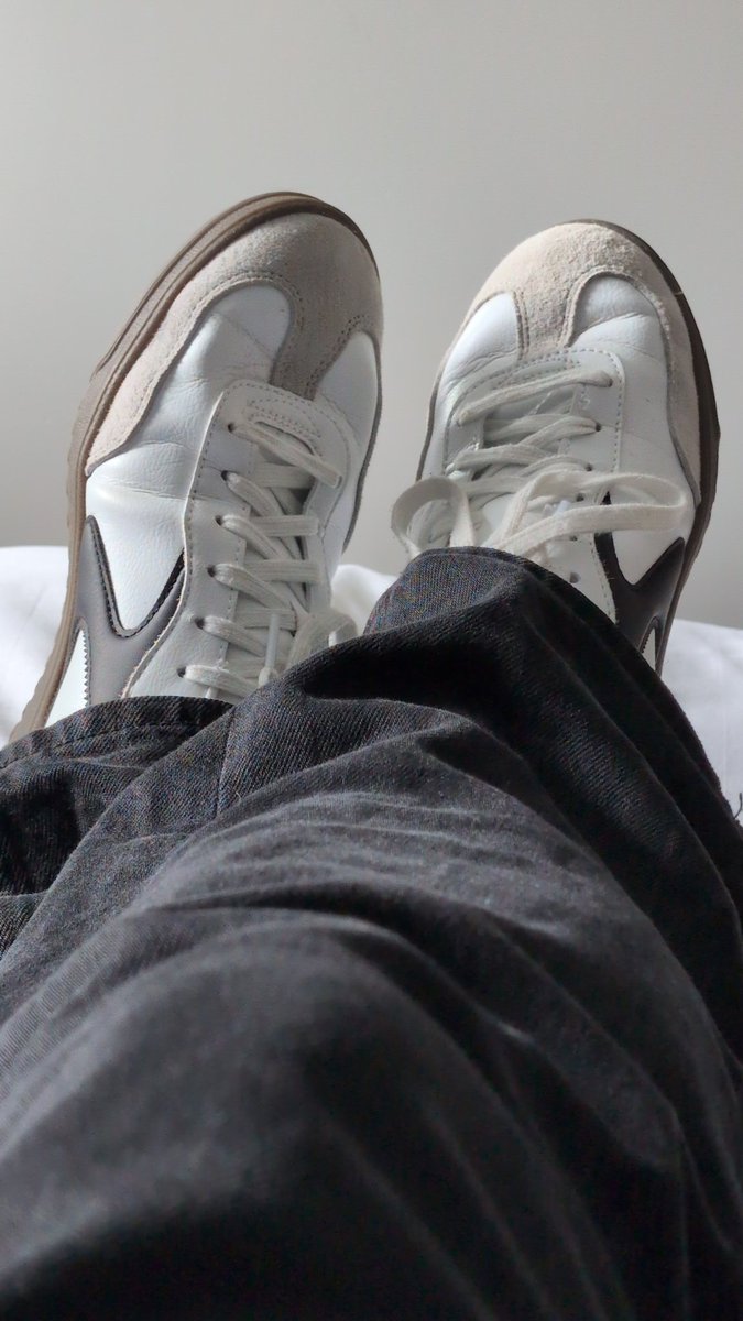 Foot Switch tweet media