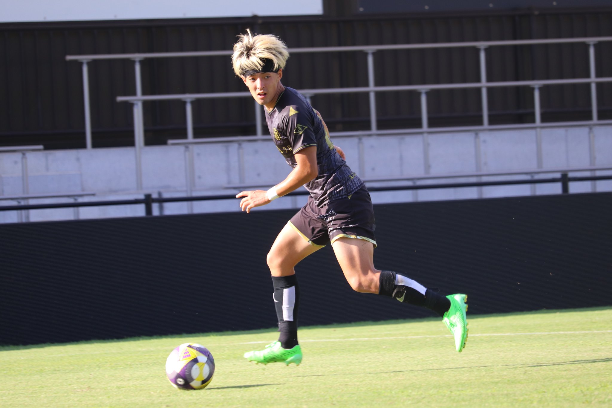 あ*と様 2024 栃木シティFC　鈴木国友　受注ユニフォーム 新たなユニフォームに身を包み、アルウィンのピッチへ。 #鈴木