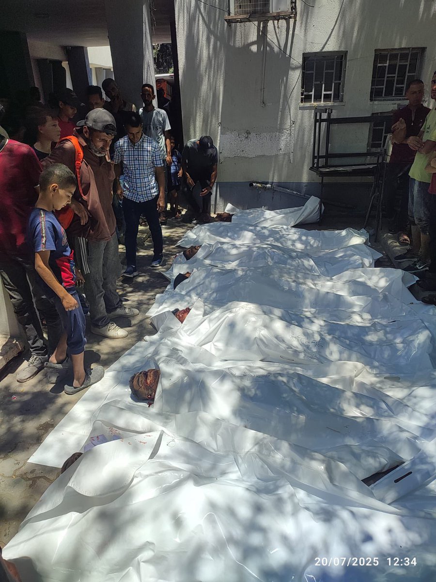 Graphic content | The death toll from the aid massacre in northern Gaza continues to rise, with estimates suggesting the number may exceed 50 civilians, in addition to dozens more critically injured.
Some victims remain unidentified at this time.